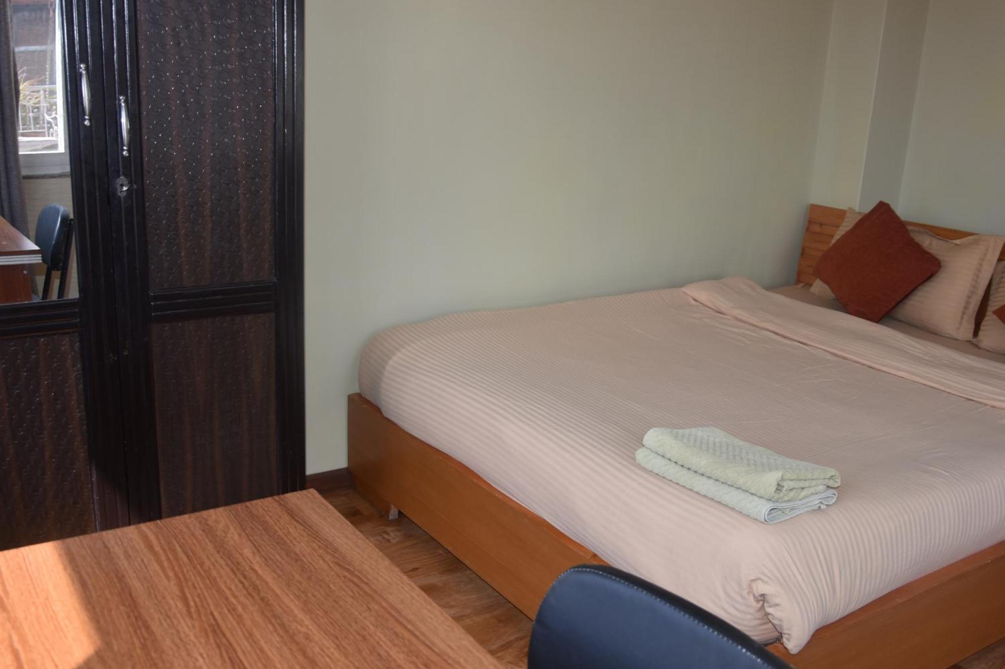 Shine Homestay Famille Francophone - Shine Home And Apartment Katmandu Dış mekan fotoğraf
