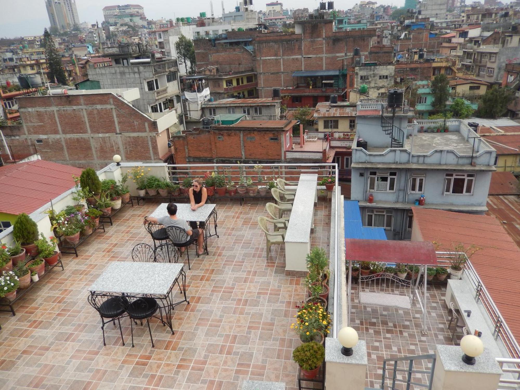 Shine Homestay Famille Francophone - Shine Home And Apartment Katmandu Dış mekan fotoğraf